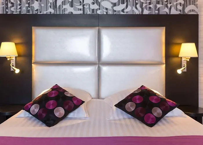 Ogtours Au Relais Saint Eloi Готель Тур